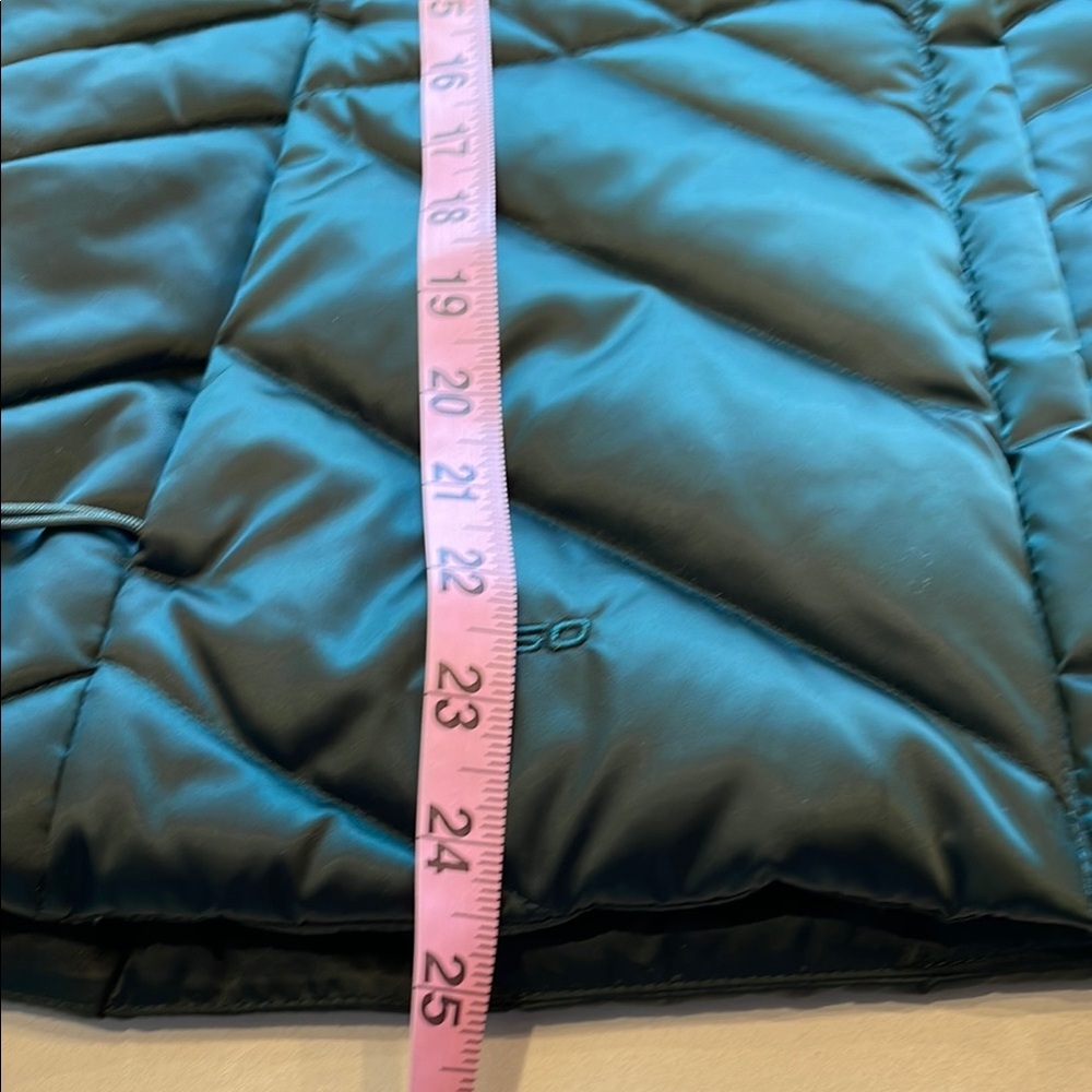 The North Face NWOT Puffer Vest, Emerald Green, Woman’s, 550 Down Fill, Size L - Picture 10 of 13